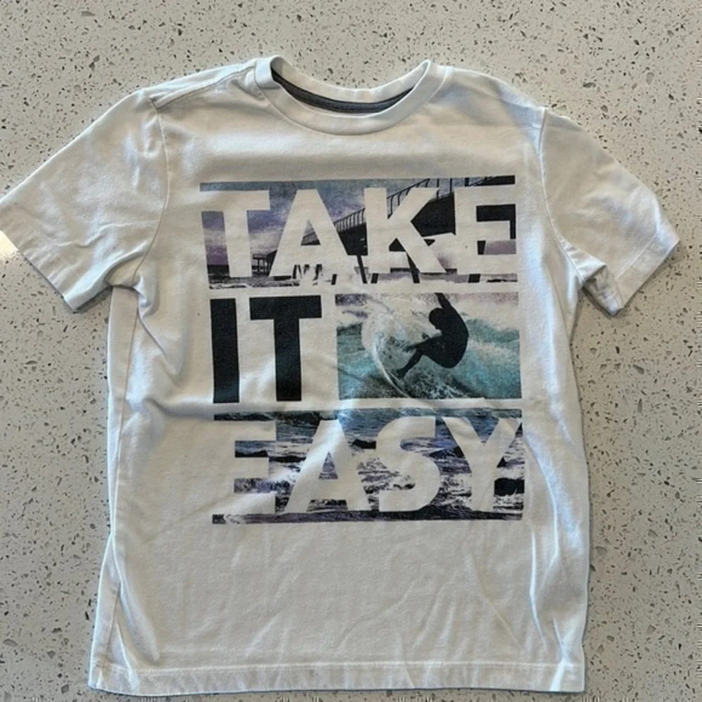 Old Navy Boys Tee Size M (8)